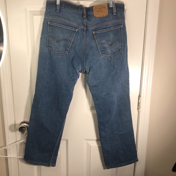 38x30 Levi’s - Picture 2 of 5